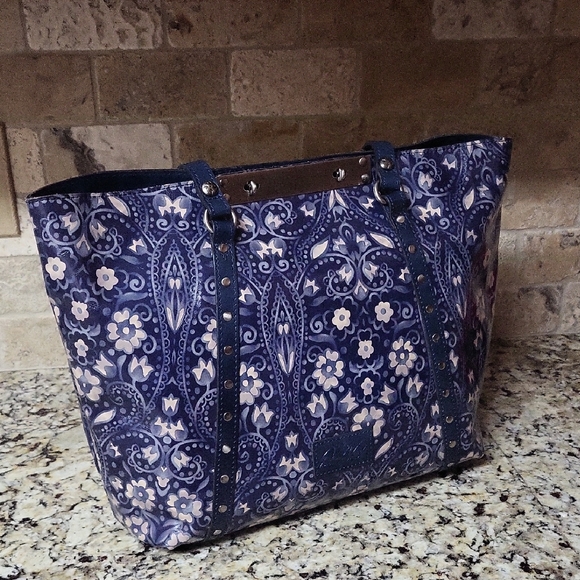 Patricia Nash Benvenuto Tote Folklore Print - Picture 3 of 13